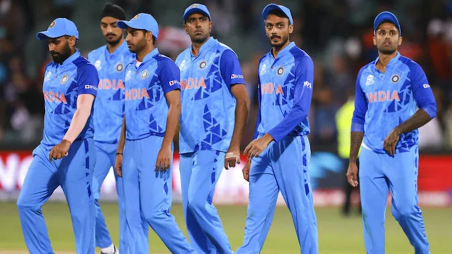 Team India : T20 વર્લ્ડ કપમાં હાર બાદ અચાનકથી બદલાયો ટીમ ઈન્ડિયાનો કોચ; આ દિગ્ગજ ખેલાડીને સોંપા