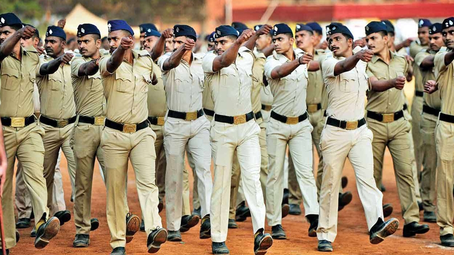 ગુજરાત સરકારનો નિર્ણય : રાજ્યમાં 100 દિવસમાં 27847 જગ્યાઓ પર થશે પોલીસ ભરતી