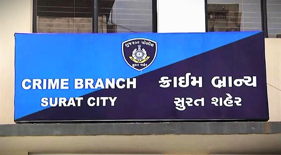 Surat poliuce No Drug campaign: ડ્રગ પેડલર હોટેલમાં લલનાની રાહ જોઈ રહ્યો હતો, પણ આવી ચડ્યું કોઈ