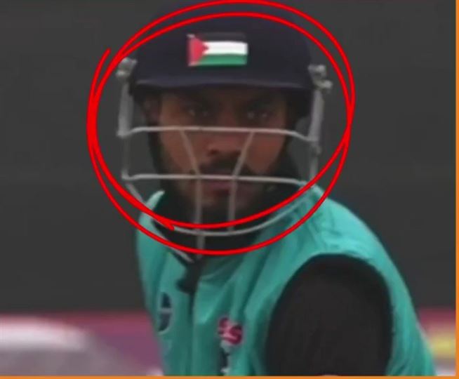 ક્રિકેટરે હેલ્મેટ પર પેલેસ્ટાઇનનો ઝંડો લગાવતા મચ્યો હોબાળો, આ રાજ્યના ક્રિકેટર પર પોલીસે કરી કા