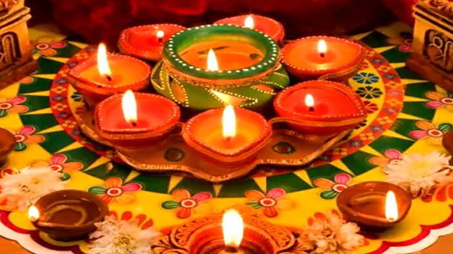 દિવાળી પર લક્ષ્મીની પૂજા કરવાની આ છે સાચી રીત : આ શુભ સમયમાં કરશો  પૂજા તો થશે આ લાભ!!