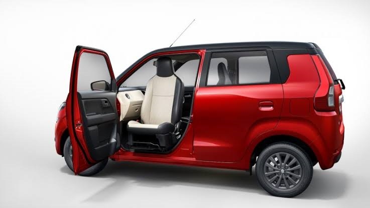 મારુતિ સુઝુકીએ વરિષ્ઠ નાગરિકો અને દિવ્યાંગોની સુવિધા માટે વેગનઆરમાં ફરતી સીટ રજૂ કરી