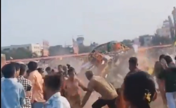 Gujarat: રામદેવપીર મંડપ મહોત્સવ દરમિયાન 50 ફૂંટ ઊંચો મંડપ પડતા 1નું મોત, 16 ઇજાગ્રસ્ત; મચી અફરા