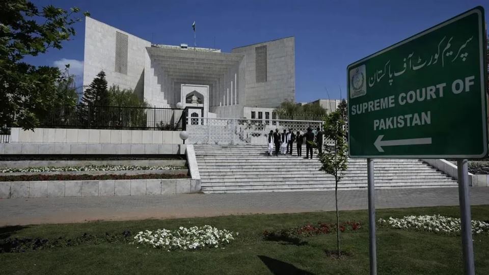 એવું શું થયું કે પાકિસ્તાનની સુપ્રીમ કોર્ટના 2 જજોએ રાજીનામું ધરી દીધું
