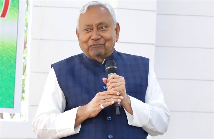 નિતિશ કુમાર 10મી વખત બન્યા બિહારના CM, 26 મંત્રીઓમાં એક મુસ્લિમ, 3 મહિલાઓ અને 3...