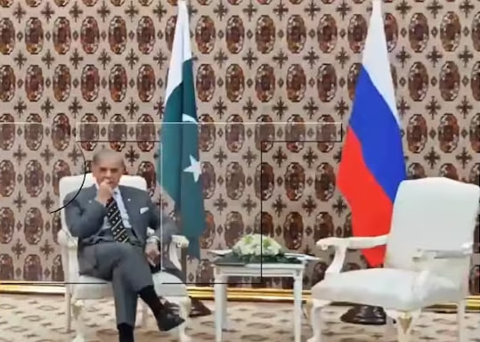 Video: શાહબાજ શરિફની ઇન્ટરનેશનલ બેઇજ્જતી! પુતિને પાકિસ્તાની PMને 40 મિનિટ રાહ જોવડાવી પણ ભાવ જ 