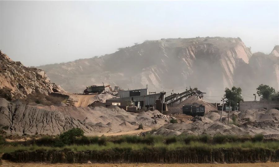 અરવલ્લી પર્વતમાળા ક્ષેત્રમાં માઇનિંગને લઈને કેન્દ્ર સરકારનો મોટો નિર્ણય