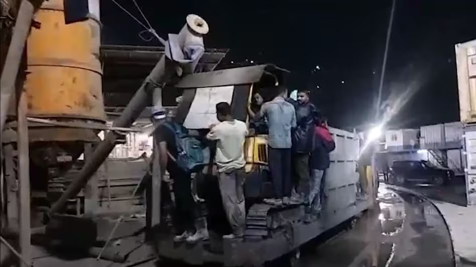 હાઈડ્રો પાવર પ્રોજેક્ટની સુરંગમાં મોટો અકસ્માત: મજૂરોને લઈ જતી 2 ટ્રેનો અથડાઈ, 60 ઇજાગ્રસ્ત