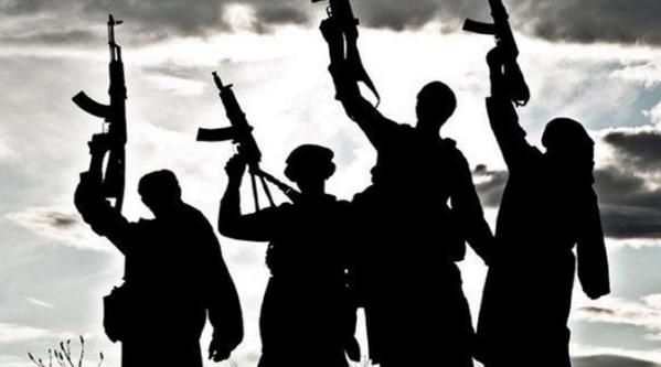 આ દેશમાં ખૂની ખેલ ખેલાયો! બંદૂકધારીઓએ ગામ પર કર્યો હુમલો, 30થી વધુ લોકોના મો*ત, અનેક લોકોનું અપ