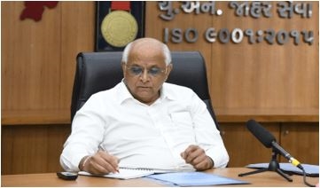ગુજરાતમાં રાજકીય ગરમી: શું નવું મંત્રીમંડળ શપથ લેવા તૈયાર છે? રાજ્યપાલ પ્રવાસ ટૂંકાવીને ગુજરાત 