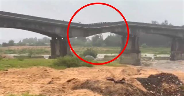 Chhota Udepur Bridge Collapsed: પાણીના પ્રવાહથી બ્રિજના બે ટુકડા! શિહોદમાં ભારજ નદી પરનો બ્રિજ 