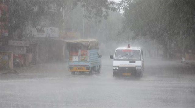 ગુજરાતમાં 8-9 જુલાઈના રોજ અતિરેક વરસાદની આગાહી; જાણો ક્યાં શહેરમાં હેરાન કરશે વરસાદ
