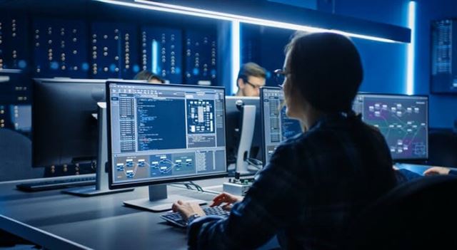 ત્રણ ટેક જાયન્ટ્સ ભારતમાં $67.5 બિલિયનનું રોકાણ કરશે, જેનાથી લાખો નોકરીઓ માટે નવા દરવાજા ખુલશે