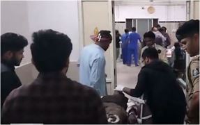 ગુજરાતના અમરેલીમાં ૧ વ્યક્તિ પર ૧૨ જણાના ટોળાએ કુહાડી વડે હુમલો કરી ક્રૂરતા આચરી, જાણો વિગતે