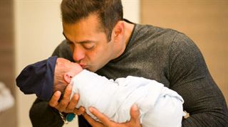 સલમાન ખાન હવે 56 વર્ષની ઉંમરે પિતા બનવા માંગે છે, આ રીતે અભિનેતાને મળશે સંતાન સુખ