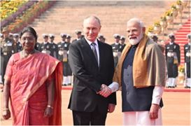 રાષ્ટ્રપતિ પુતિનને આપ્યું સંગીતના તાલે ગાર્ડ ઓફ ઓનર, સાથે તેમણે બાપુને અર્પણ કરી શ્રદ્ધાંજલિ, જ