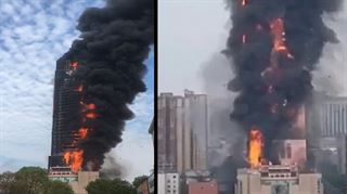 ગગનચુંબી ઈમારતમાં ભીષણ આગ ! 42 માળની ઈમારત આગના ગોળામાં ફેરવાઈ, રૂવાંડા ઉભા કરનારું દ્રશ્ય