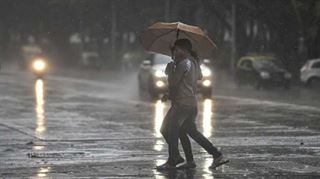 Gujarat : હવામાન ખાતાની ચોંકાવનારી આગાહી! આગામી 2 દિવસ ગુજરાતના આ વિસ્તારોમાં પડી શકે છે વરસાદ