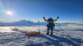 પ્રથમ વખત કોઇ ભારતીય મહિલાએ Mount Cho Oyu પર ત્રિરંગો લહેરાવ્યો, એકલા હાથે અભિયાન પૂરું કર્યું