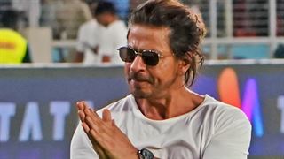 SRKs Mannat: શાહરૂખના ‘મન્નત’ પર પહોંચી BMCની ટીમ, CRZ નિયમ તોડવાના આરોપમાં તપાસ, જાણો શું છે મ