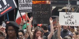 Anti Trump Protests In America:: ટ્રમ્પ વિરુદ્ધ અમેરિકામાં વિરોધ પ્રદર્શન, ન્યૂયોર્કના રસ્તા પર
