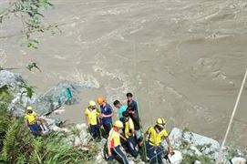 Rudraprayag Bus Accident: જે બસ અકસ્માતનો ભોગ બનીને અલકનંદા નદીમાં ખાબકી, તેમાં સુરતના 9 લોકો હ