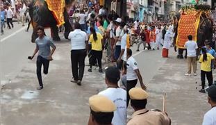 Jagannaths Rath Yatra 2025: અમદાવાદમાં જગન્નાથ રથયાત્રામાં 3 ગજરાજ ભીડ જોઈને બન્યા બેકાબૂ, મચી