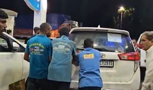 Video: આ રાજ્યના CMના કાફલાની 19 ગાડીઓમાં ભેળસેળવાળું ડીઝલ ભરી દીધું, થોડે સુધી જઈને ગાડીઓ થઈ ગ