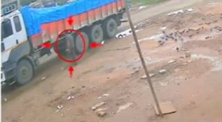 Gujarat: યુવકે ટ્રકના પાછળના પૈડાં આગળ ઝંપલાવીને કરી આત્મહત્યા