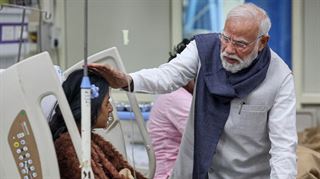 દિલ્હી બ્લાસ્ટને સરકારે માની આતંકી ઘટના, મર્યા ગયેલા લોકોને કેબિનેટ મીટિંગમાં અપાઈ શ્રદ્ધાંજલિ