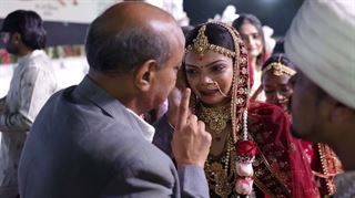 પિતાની હુંફ આપીને મહેશભાઈ સવાણીએ 133 દીકરીઓને વિદાય આપી