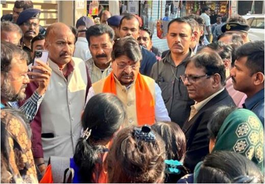 તંત્રની બેદરકારી સામે કાર્યવાહી