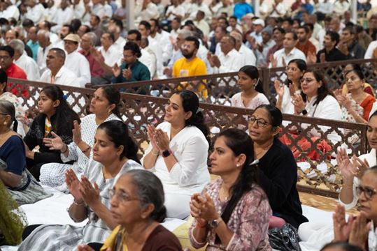 સિંહ ગાયનો શિકાર કરે તો પાપ નથી લાગતું, કારણકે...