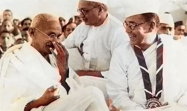 નેતાજીએ જ મહાત્મા ગાંધીને પહેલીવાર 'રાષ્ટ્રપિતા' તરીકે સંબોધ્યા હતા