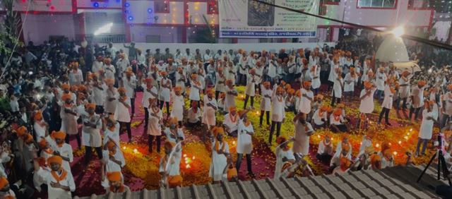 મંદિરમાં સવારની આરતી પર ઉઠાવ્યા સવાલ