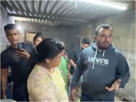 મહિલાઓનો સંયમ તૂટ્યો