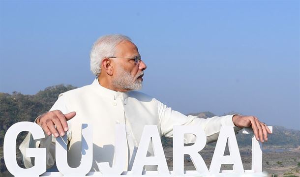 વિકટ સ્થિતિમાં વાયબ્રન્ટ ગુજરાતનું બીજ રોપાયું : PM મોદી