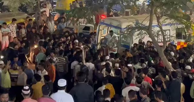 આગ લગાવ્યા પછી કૂદી પડ્યો