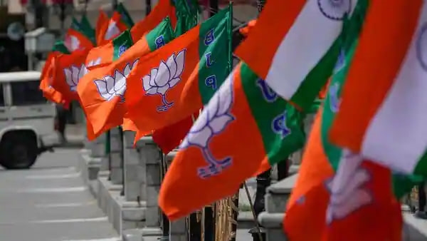 આ નેતાઓ સામે થઇ કાર્યાવહી