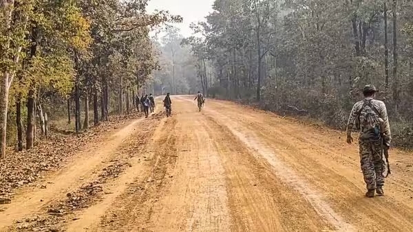 આ નક્સલીઓએ આત્મસમર્પણ કર્યું