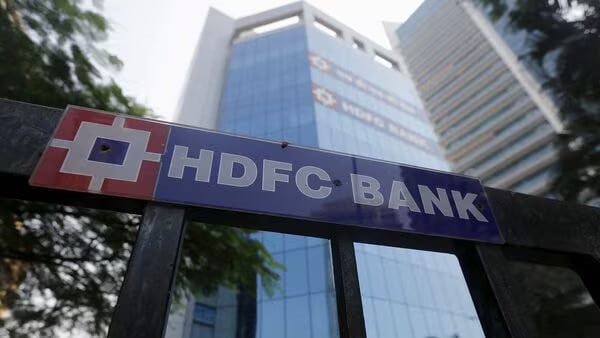 HDFC બેન્ક શું ફેરફાર કરી રહી છે
