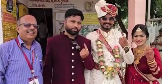 લોકશાહીના પર્વની અનોખી ઝલક