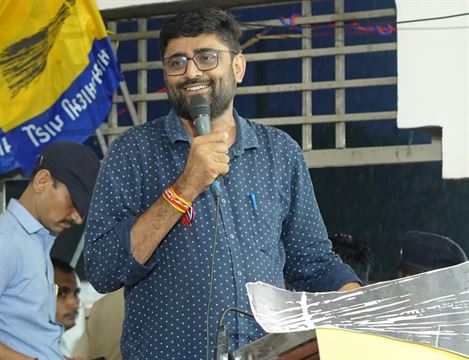 AAPના કાર્યકર્તાઓએ જય ગોપાલના નારા લગાવ્યા: