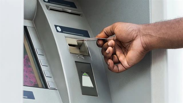 ક્યારે શરૂ થયું દુનિયાનું પહેલું ATM
