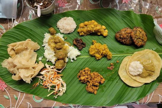 ત્રિનિદાદમાં ખોરાક પીરસવા માટે સોહરી પાનનો ઉપયોગ કેમ કરવામાં આવે છે?
