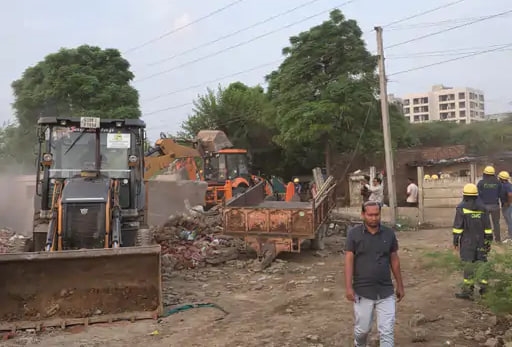 ગાંધીનગરમાં મેગાડિમોલિશન