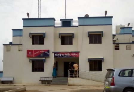 માનકુવા પોલીસે મહિલાની અટકાયત કરી