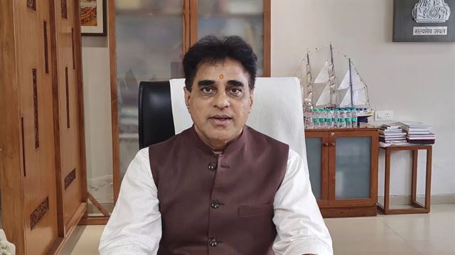 પ્રફુલ પાનશેરિયા નવા આરોગ્ય મંત્રી બન્યા