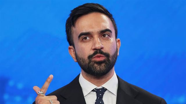 મેયરની ચૂંટણીમાં મમદાની કોની સામે ચૂંટણી લડી રહ્યા હતા?