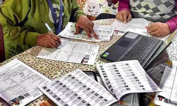 ચૂંટણી પંચે રિપોર્ટ માંગ્યો